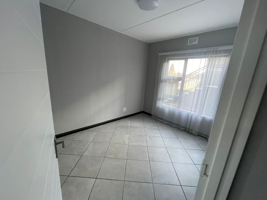 To Let 2 Bedroom Property for Rent in Norton Home Estate AH Gauteng