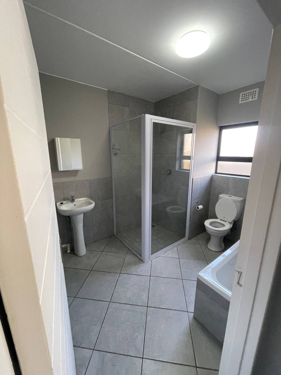 To Let 2 Bedroom Property for Rent in Norton Home Estate AH Gauteng