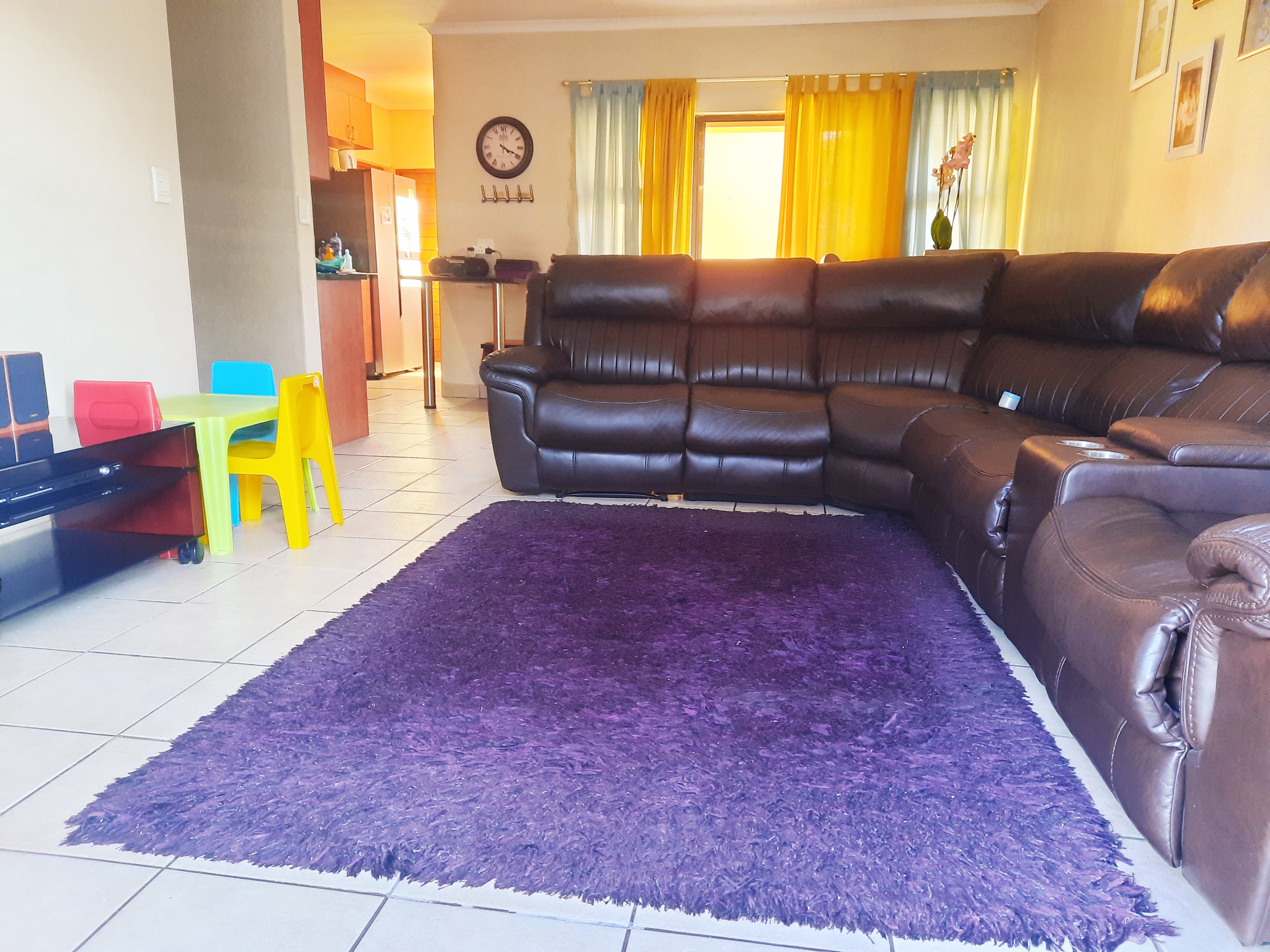 3 Bedroom Property for Sale in Thatchfield Close Gauteng