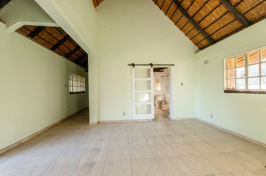 2 Bedroom Property for Sale in Roodekrans Gauteng