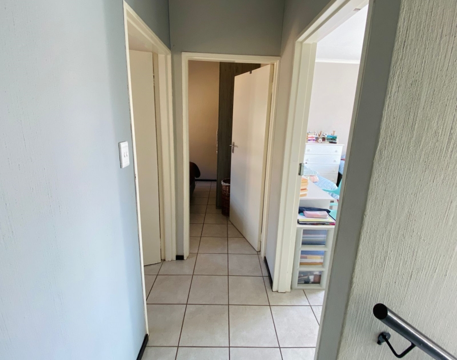 To Let 2 Bedroom Property for Rent in Spartan Gauteng