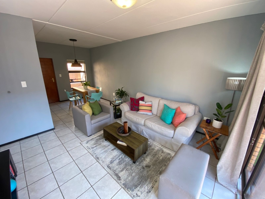 To Let 2 Bedroom Property for Rent in Spartan Gauteng