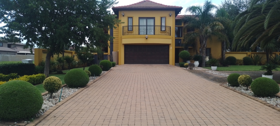 4 Bedroom Property for Sale in Helderwyk Gauteng