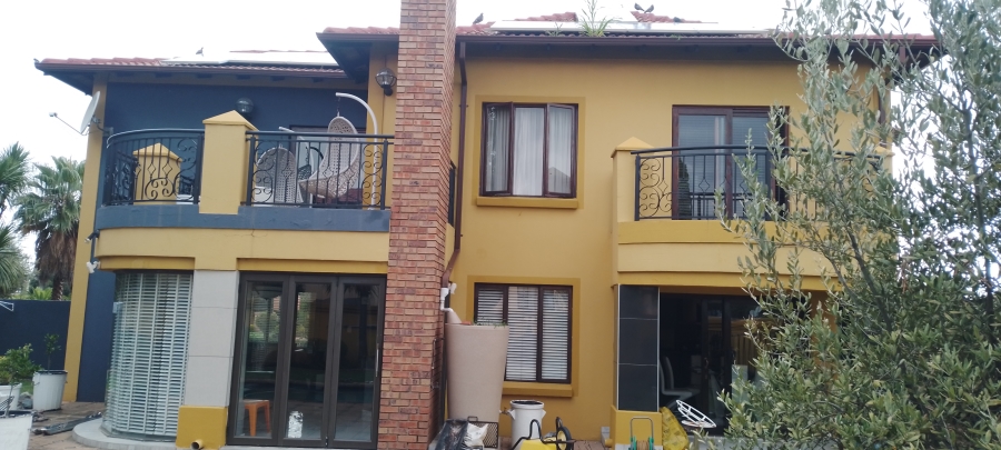 4 Bedroom Property for Sale in Helderwyk Gauteng