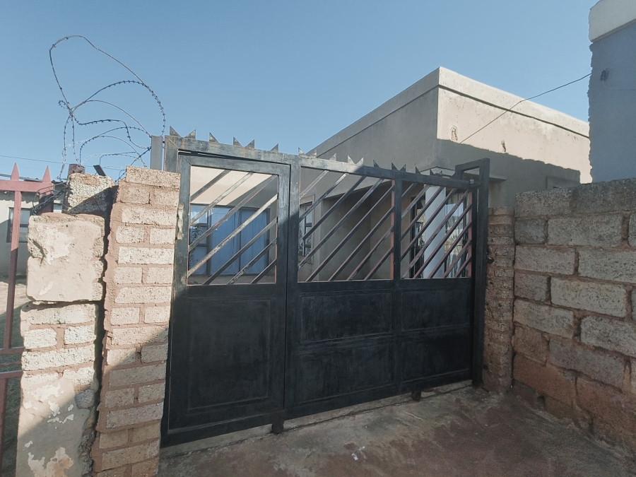 3 Bedroom Property for Sale in Bram Fischerville Gauteng