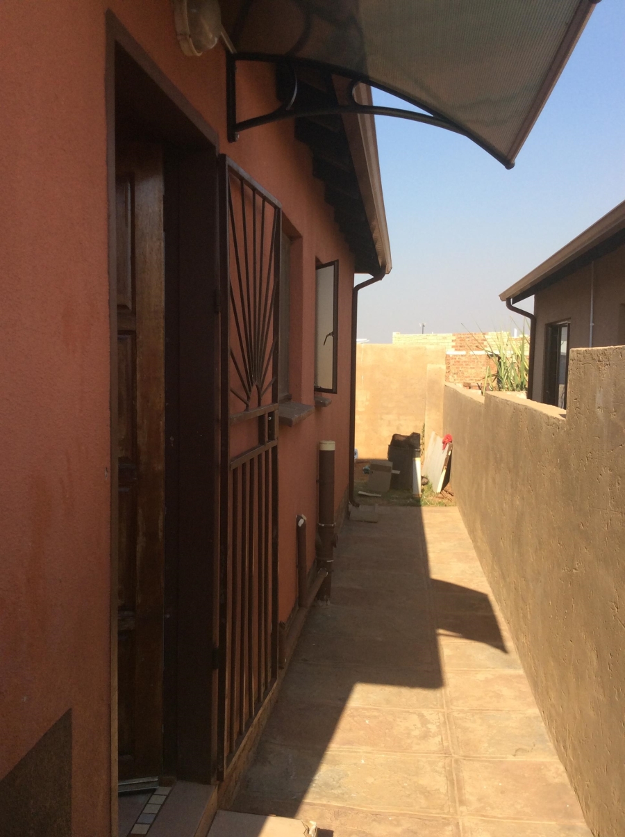 3 Bedroom Property for Sale in Soshanguve VV Gauteng