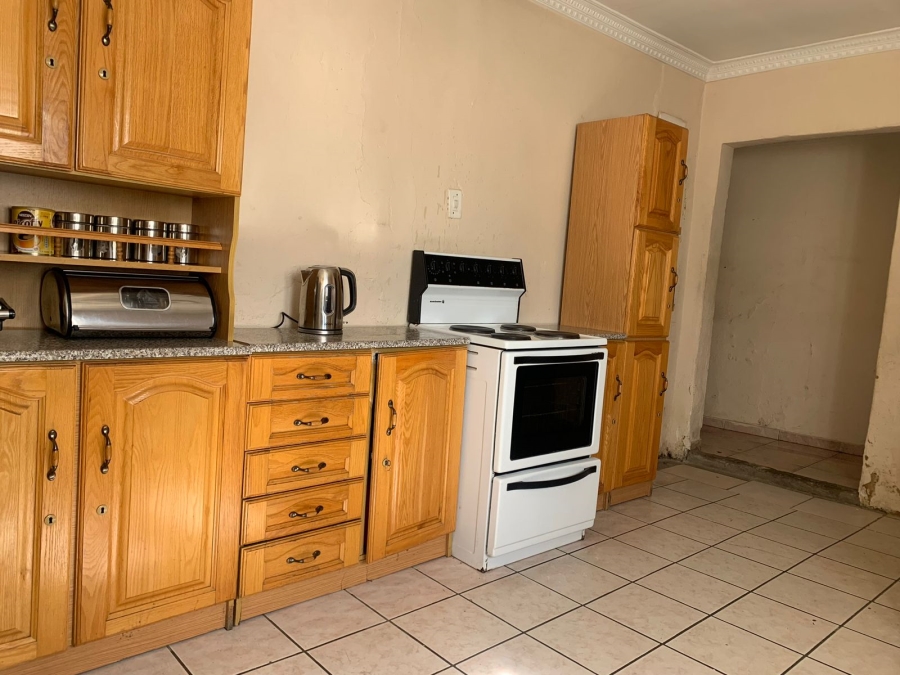 9 Bedroom Property for Sale in Umthambeka Gauteng