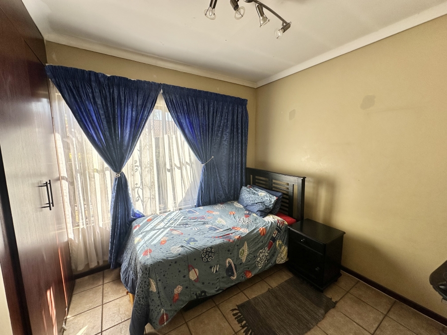 3 Bedroom Property for Sale in Thatchfield Estate Gauteng