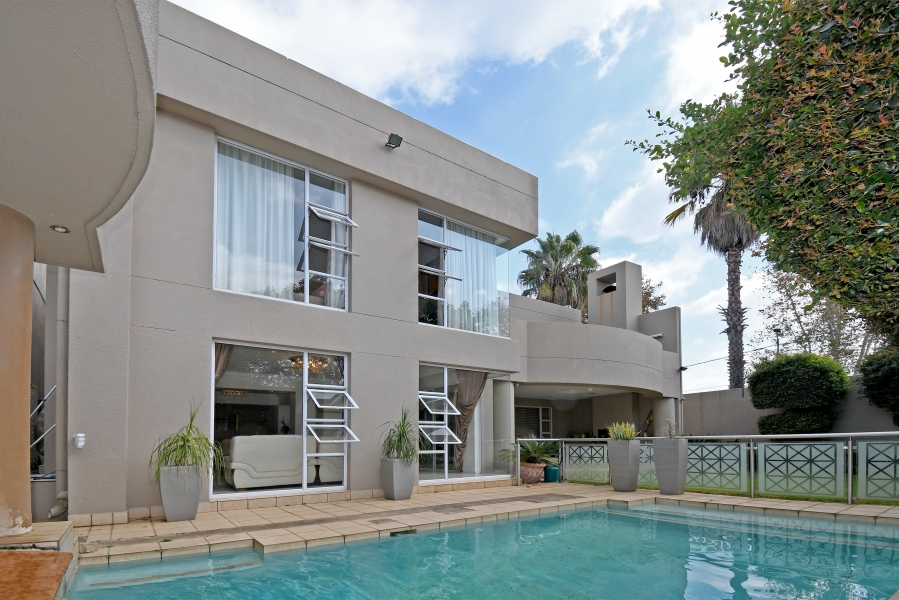 5 Bedroom Property for Sale in Victoria Gauteng