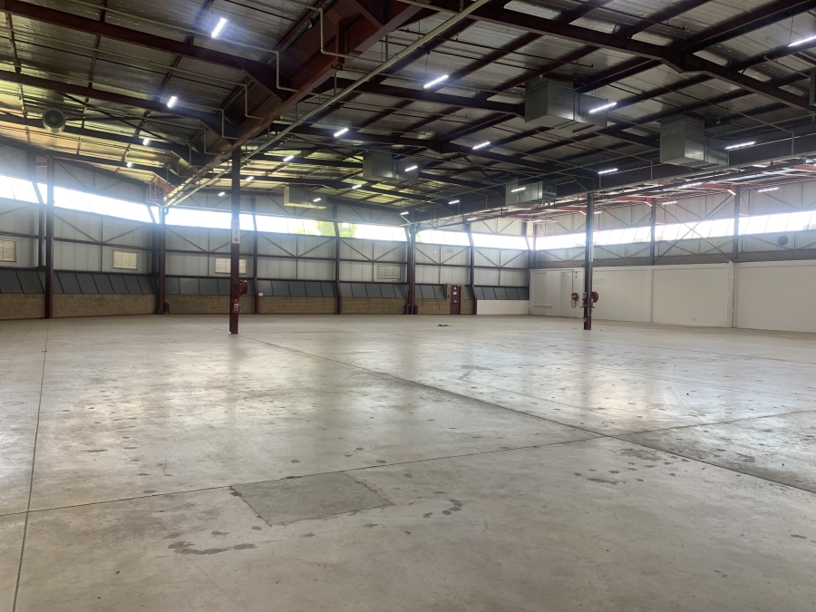 To Let commercial Property for Rent in Halfway House Gauteng