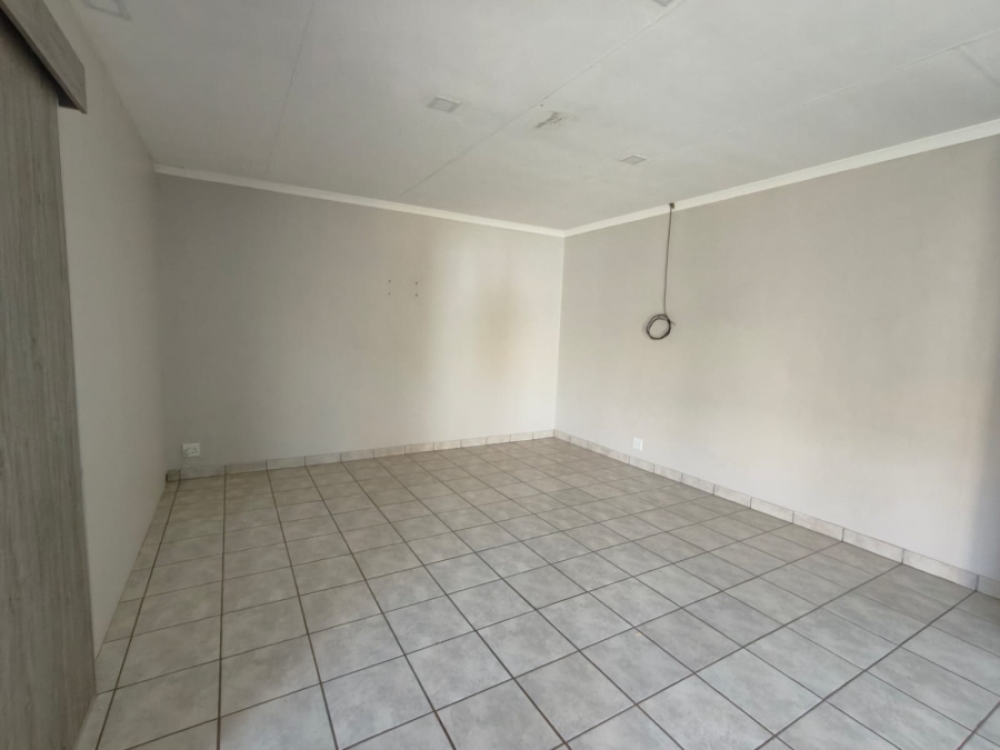 To Let 1 Bedroom Property for Rent in Riversdale Gauteng