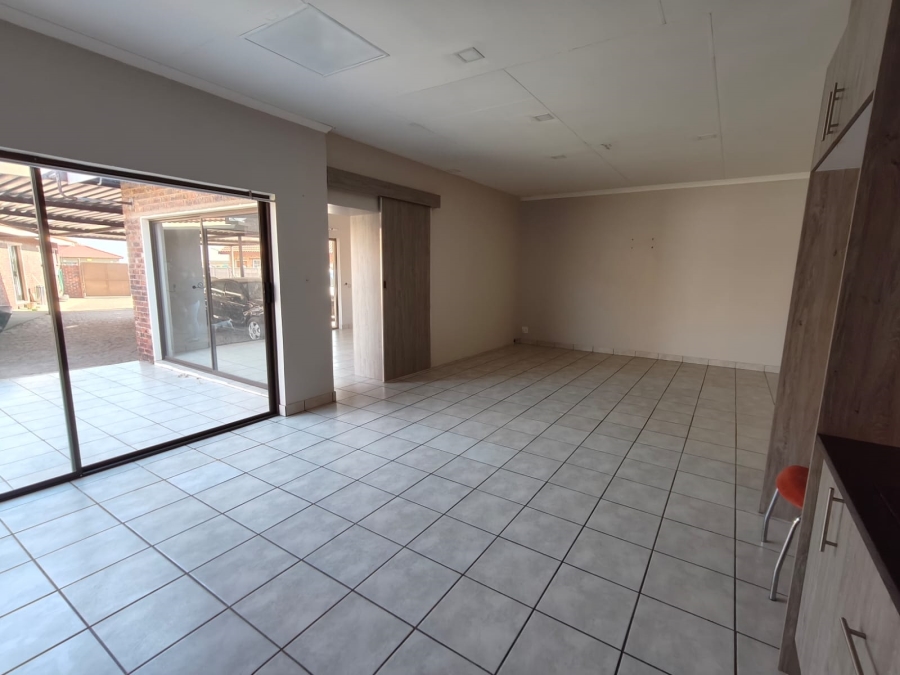 To Let 1 Bedroom Property for Rent in Riversdale Gauteng