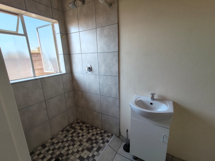 To Let 1 Bedroom Property for Rent in Riversdale Gauteng