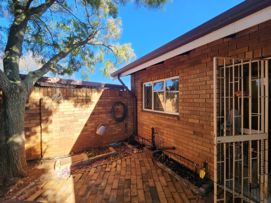 3 Bedroom Property for Sale in Edelweiss Gauteng