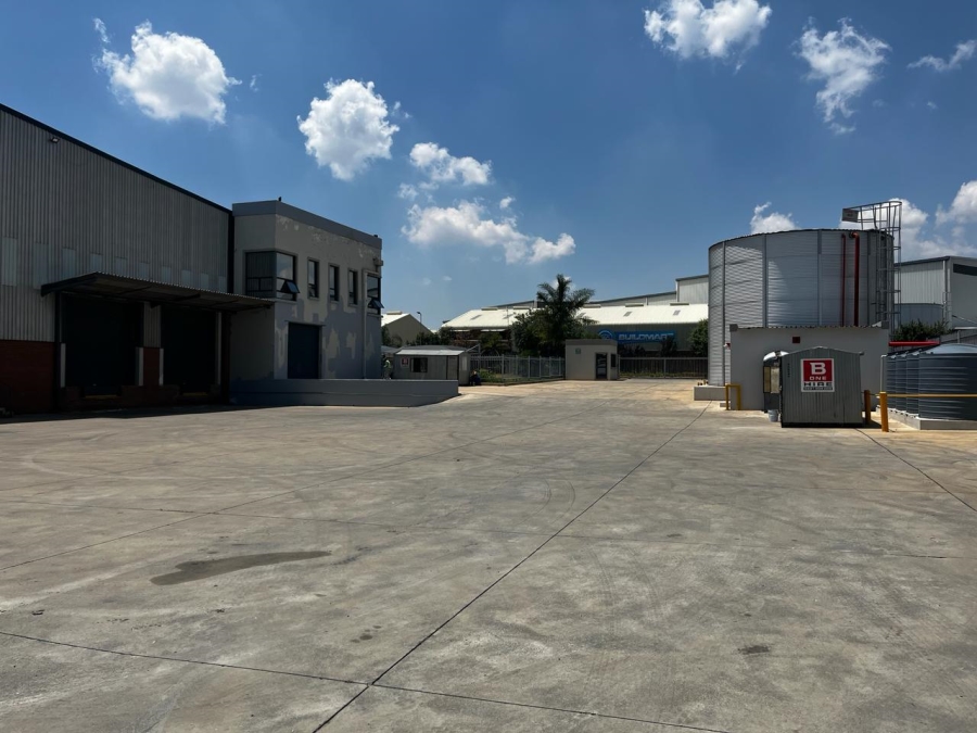 To Let commercial Property for Rent in Gosforth Park Gauteng