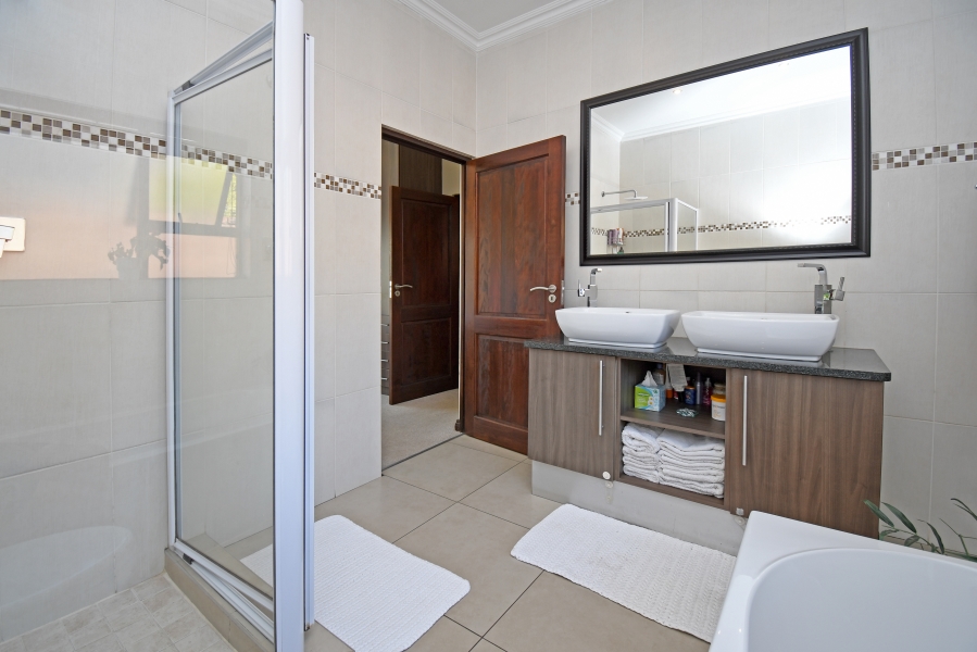 3 Bedroom Property for Sale in Fairland Gauteng