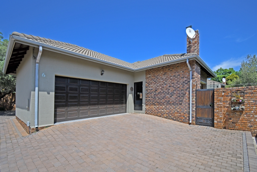 3 Bedroom Property for Sale in Fairland Gauteng