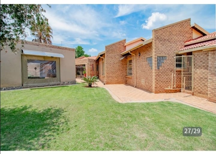 4 Bedroom Property for Sale in Dalpark Proper Gauteng