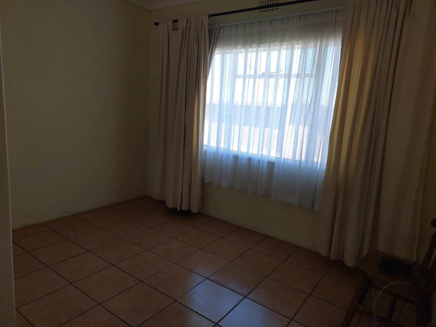 To Let 4 Bedroom Property for Rent in Valley Settlements A H Gauteng