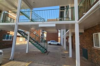 1 Bedroom Property for Sale in Queenswood Gauteng