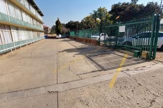 1 Bedroom Property for Sale in Queenswood Gauteng