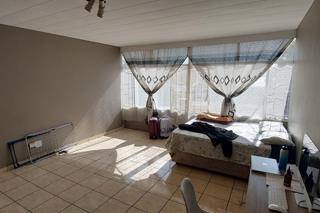 1 Bedroom Property for Sale in Queenswood Gauteng