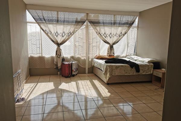 1 Bedroom Property for Sale in Queenswood Gauteng