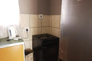 1 Bedroom Property for Sale in Queenswood Gauteng