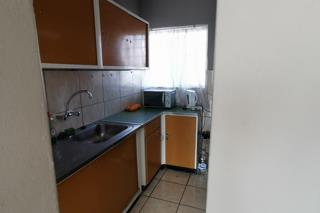 1 Bedroom Property for Sale in Queenswood Gauteng