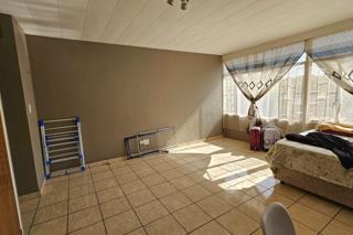 1 Bedroom Property for Sale in Queenswood Gauteng