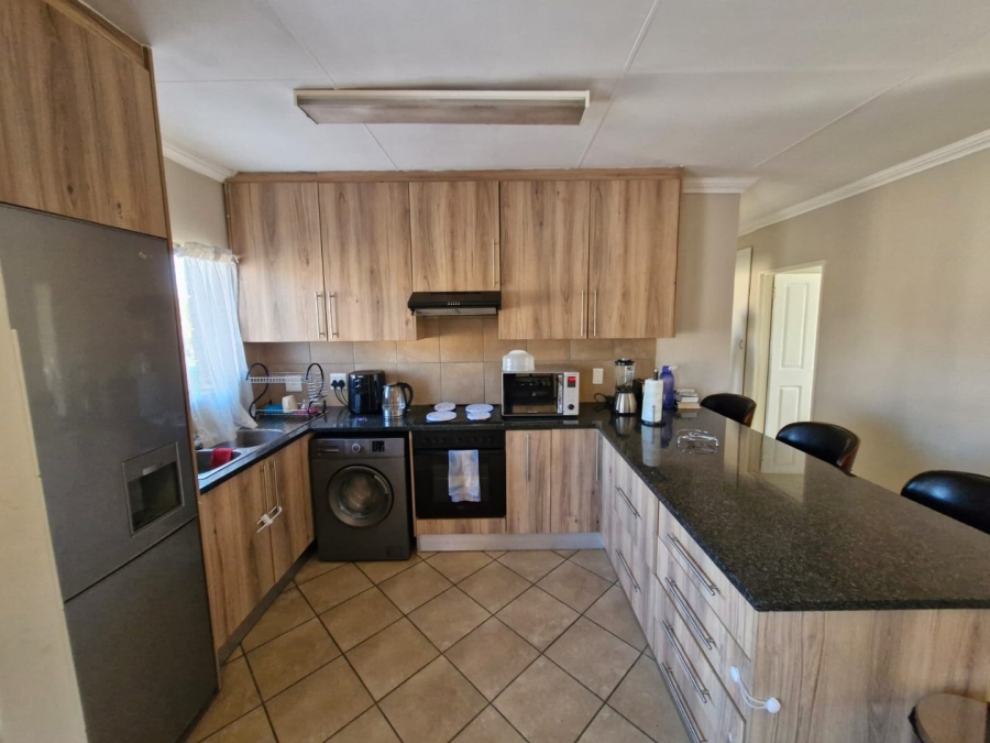 3 Bedroom Property for Sale in Annlin-wes Gauteng