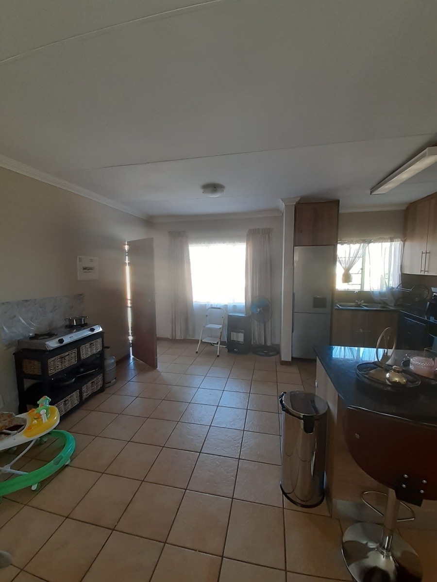 3 Bedroom Property for Sale in Annlin-wes Gauteng