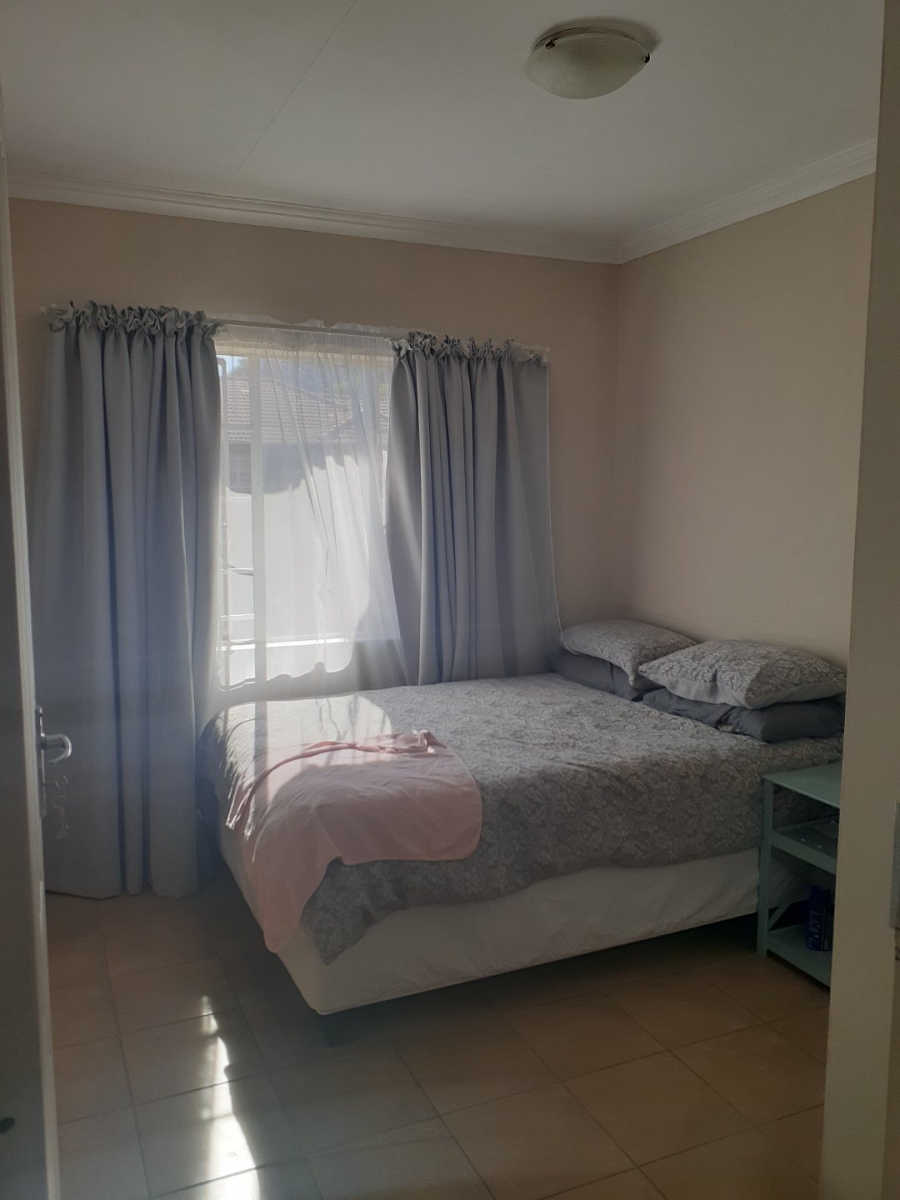 3 Bedroom Property for Sale in Annlin-wes Gauteng