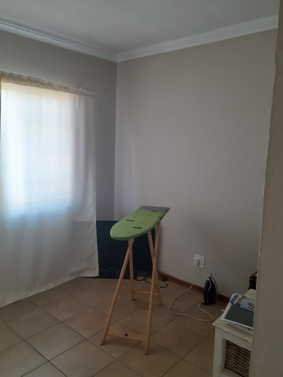 3 Bedroom Property for Sale in Annlin-wes Gauteng