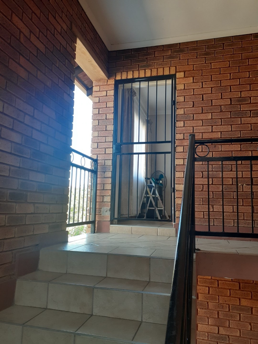 3 Bedroom Property for Sale in Annlin-wes Gauteng