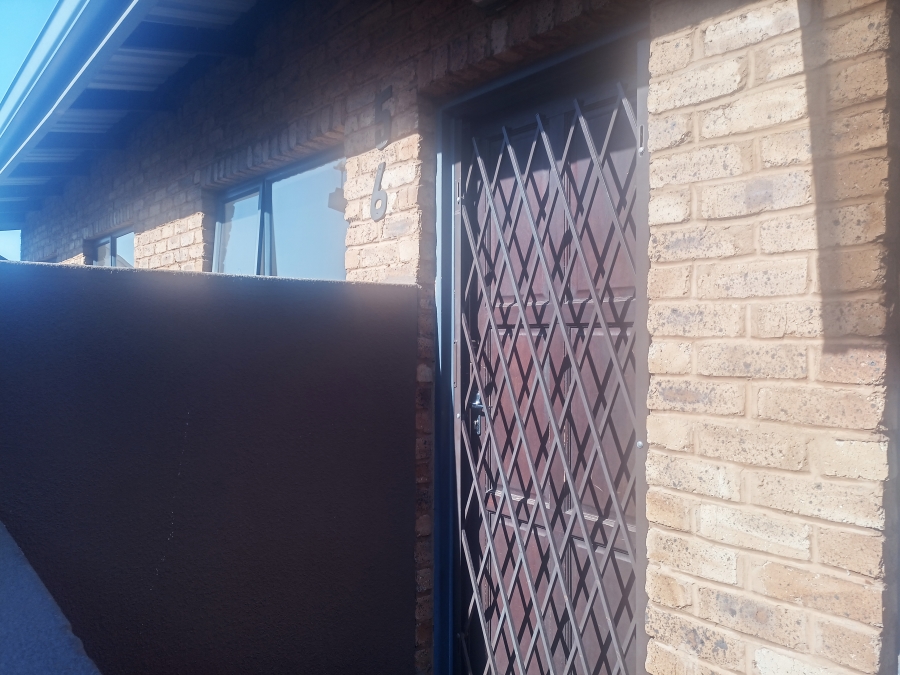 To Let 3 Bedroom Property for Rent in Albertsdal Gauteng