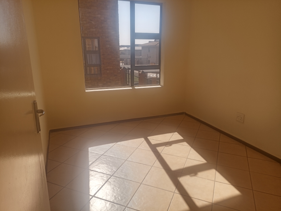 To Let 3 Bedroom Property for Rent in Albertsdal Gauteng