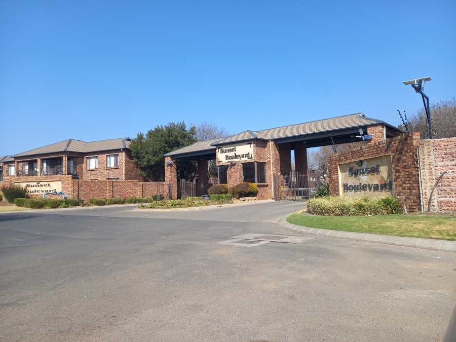 2 Bedroom Property for Sale in Sonneveld Gauteng