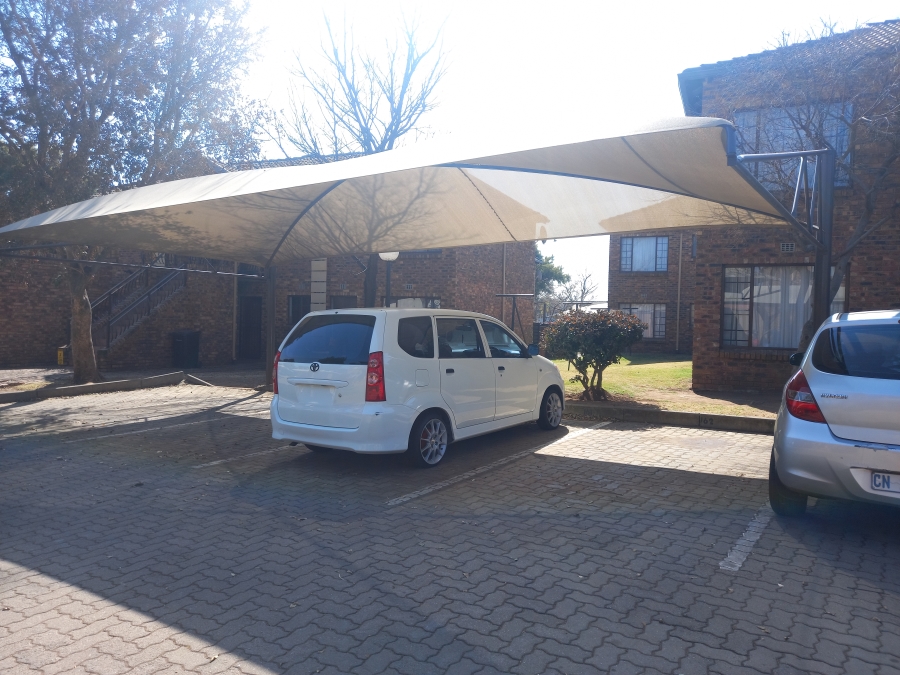 2 Bedroom Property for Sale in Sonneveld Gauteng