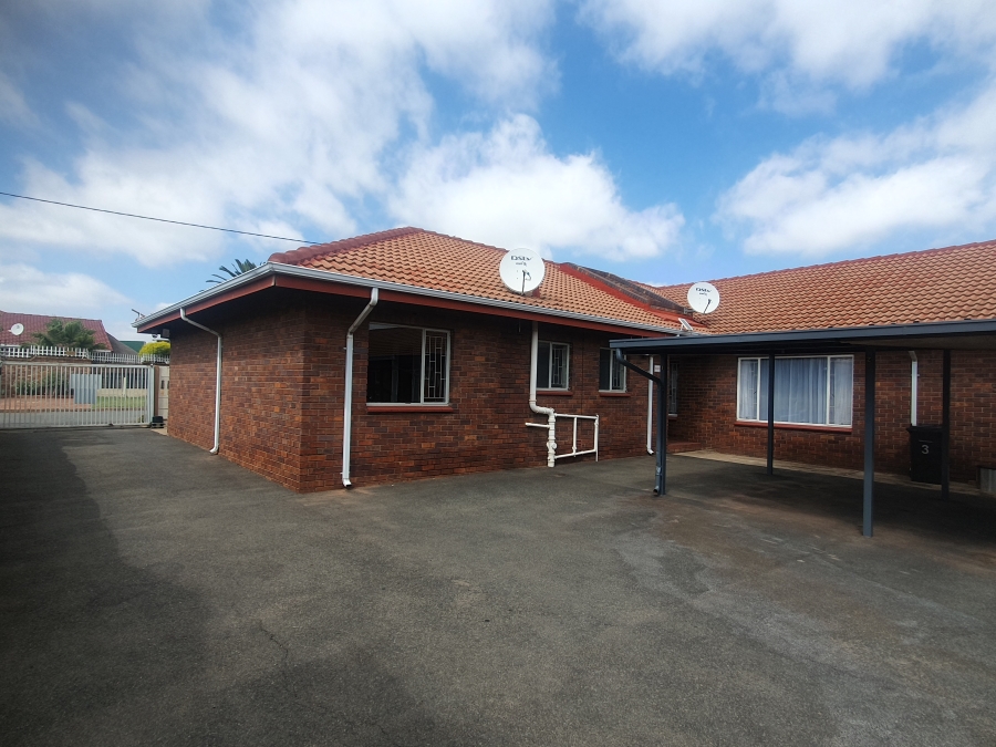 2 Bedroom Property for Sale in Casseldale Gauteng