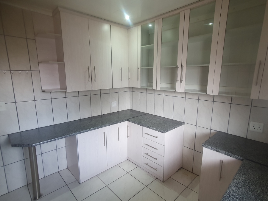 2 Bedroom Property for Sale in Casseldale Gauteng