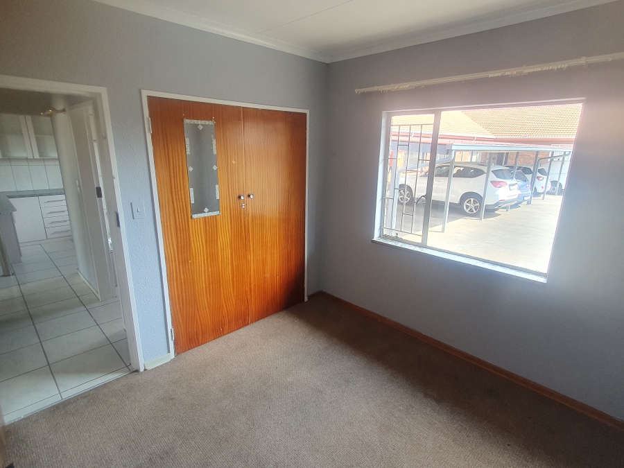 2 Bedroom Property for Sale in Casseldale Gauteng