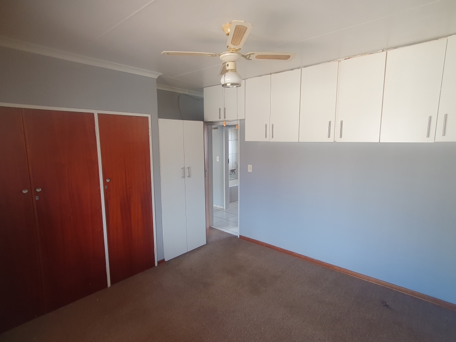 2 Bedroom Property for Sale in Casseldale Gauteng