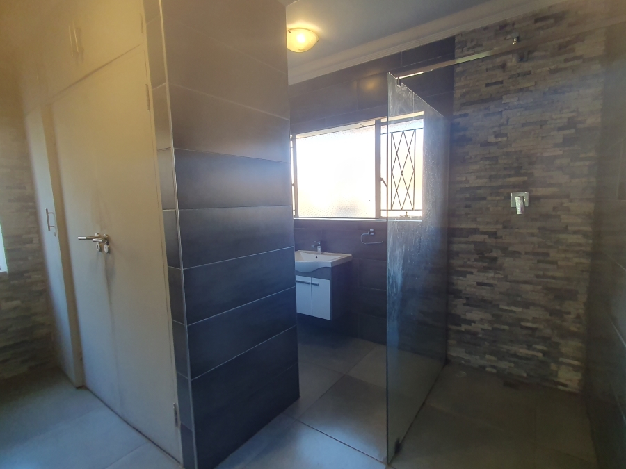 4 Bedroom Property for Sale in Casseldale Gauteng