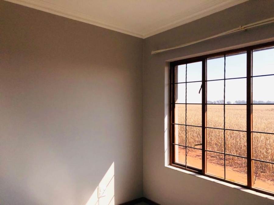 To Let 3 Bedroom Property for Rent in Dalview Gauteng