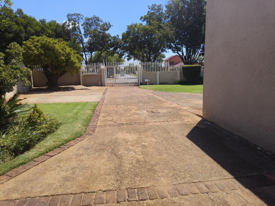 3 Bedroom Property for Sale in Klopperpark Gauteng