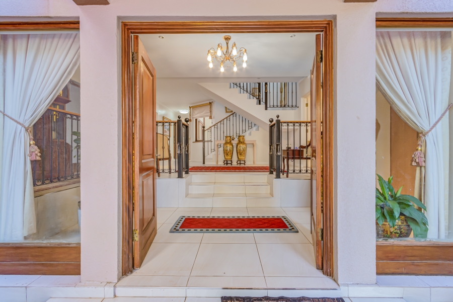 6 Bedroom Property for Sale in Bryanston Gauteng