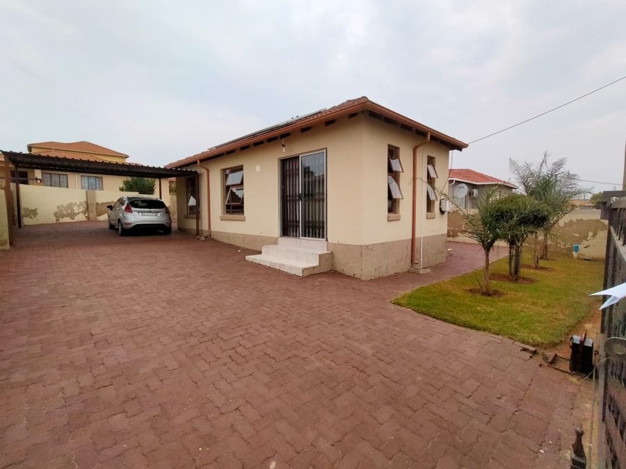 3 Bedroom Property for Sale in Cosmo City Gauteng