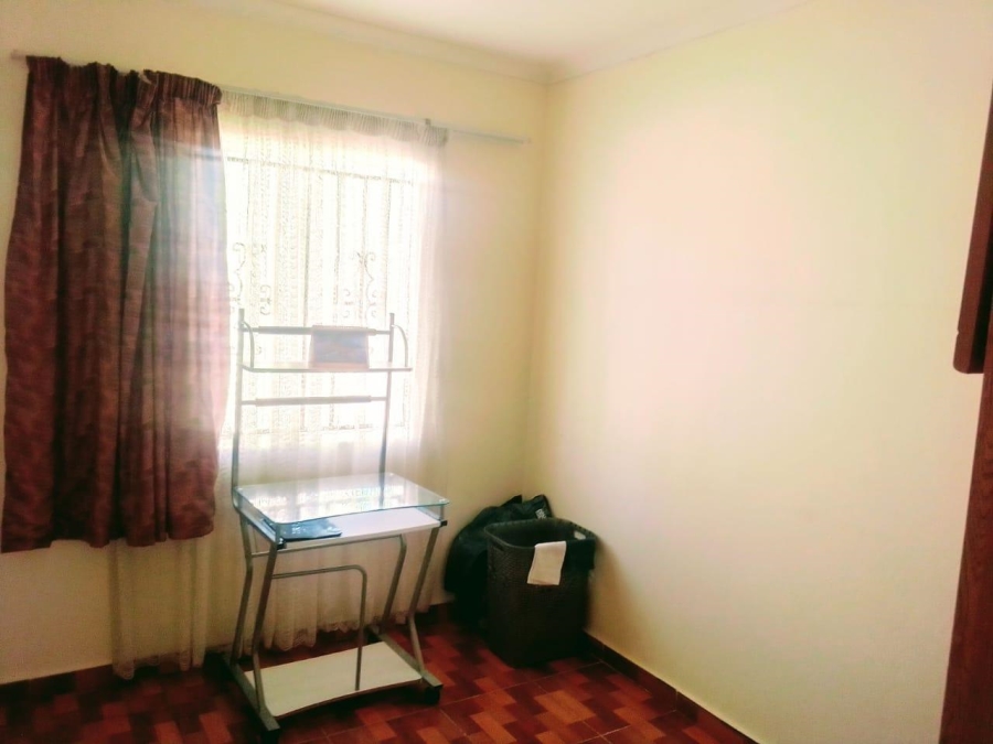 2 Bedroom Property for Sale in Chief A. Luthuli Park Gauteng