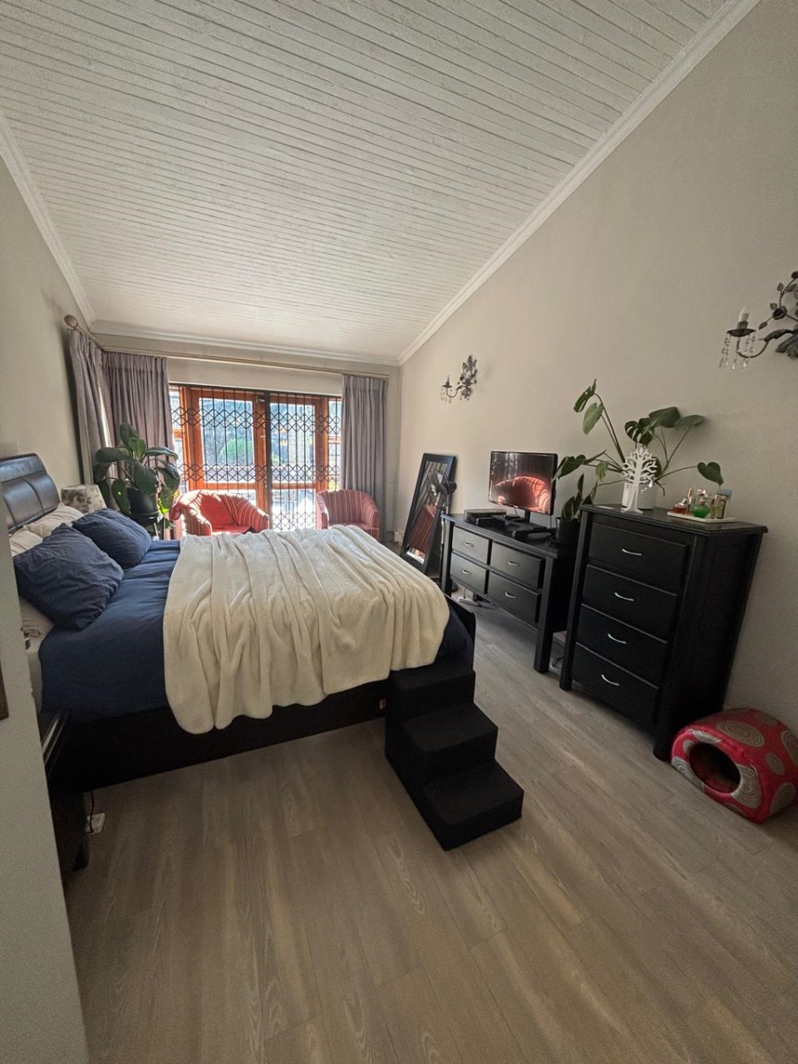To Let 6 Bedroom Property for Rent in Brooklyn Gauteng